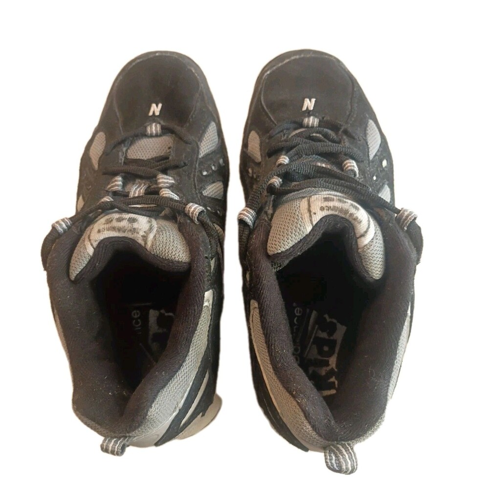 Vintage New Balance 645 Black Grey Kids Hiking Running Shoes Suede Size 2.5 - Picture 9 of 10